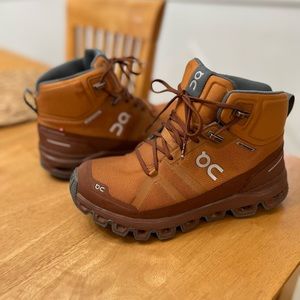 On Cloud Hiking Boots
